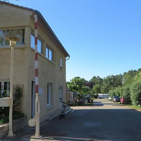 Campsite Avec Clim - 5 Pers. - Api-1-52-2858 *